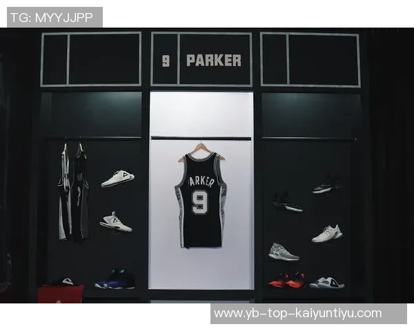 森林狼官方社媒展示爱德华兹新战靴AE2引发球迷热议是否比第一代更出色