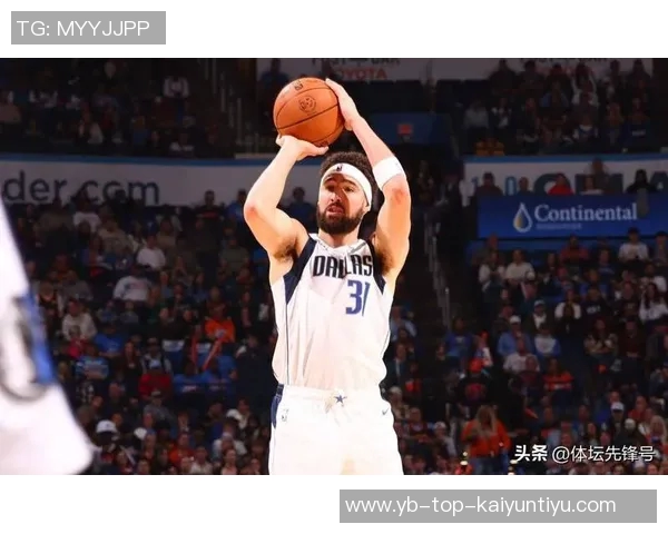 克莱汤普森状态回暖四冠分卫再现神勇下半场三分雨连中六记